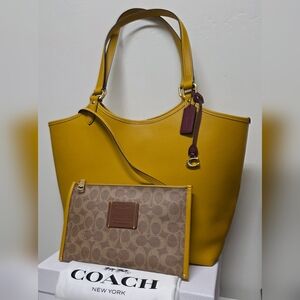 COACH L2291 C6337 Day Tote w/removable Zip Pouch NWOT RARE COLOR
